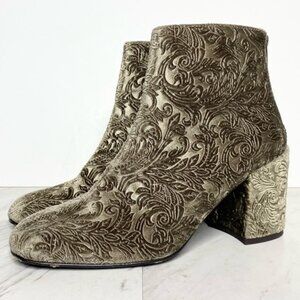 Stuart Weitzman Bacari Romantic Velvet Greige Bootie 8M